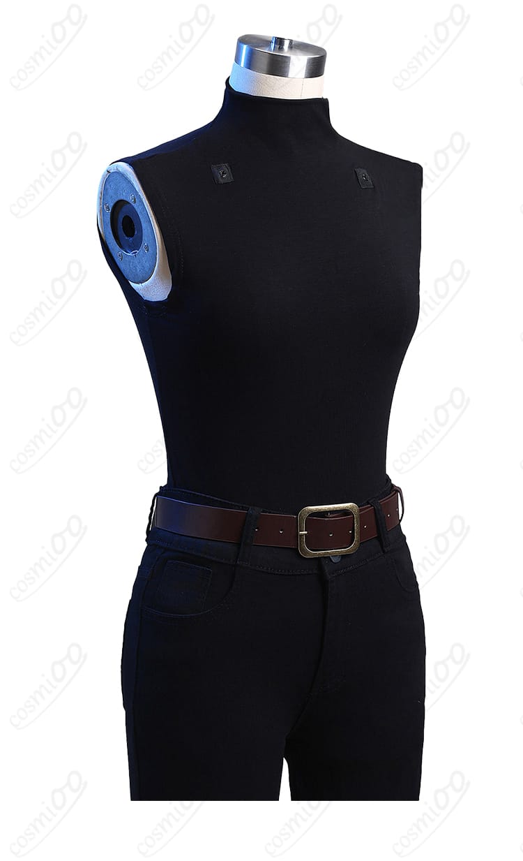 黒インナーの質感ディテール（生地のマット感と裁ち目）