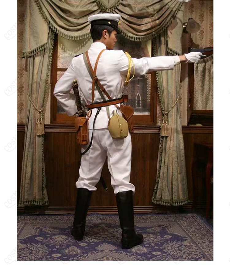 レトロ軍装・第二種軍装風コスプレ衣装の背面着用参考写真（はだけにくい安定設計）