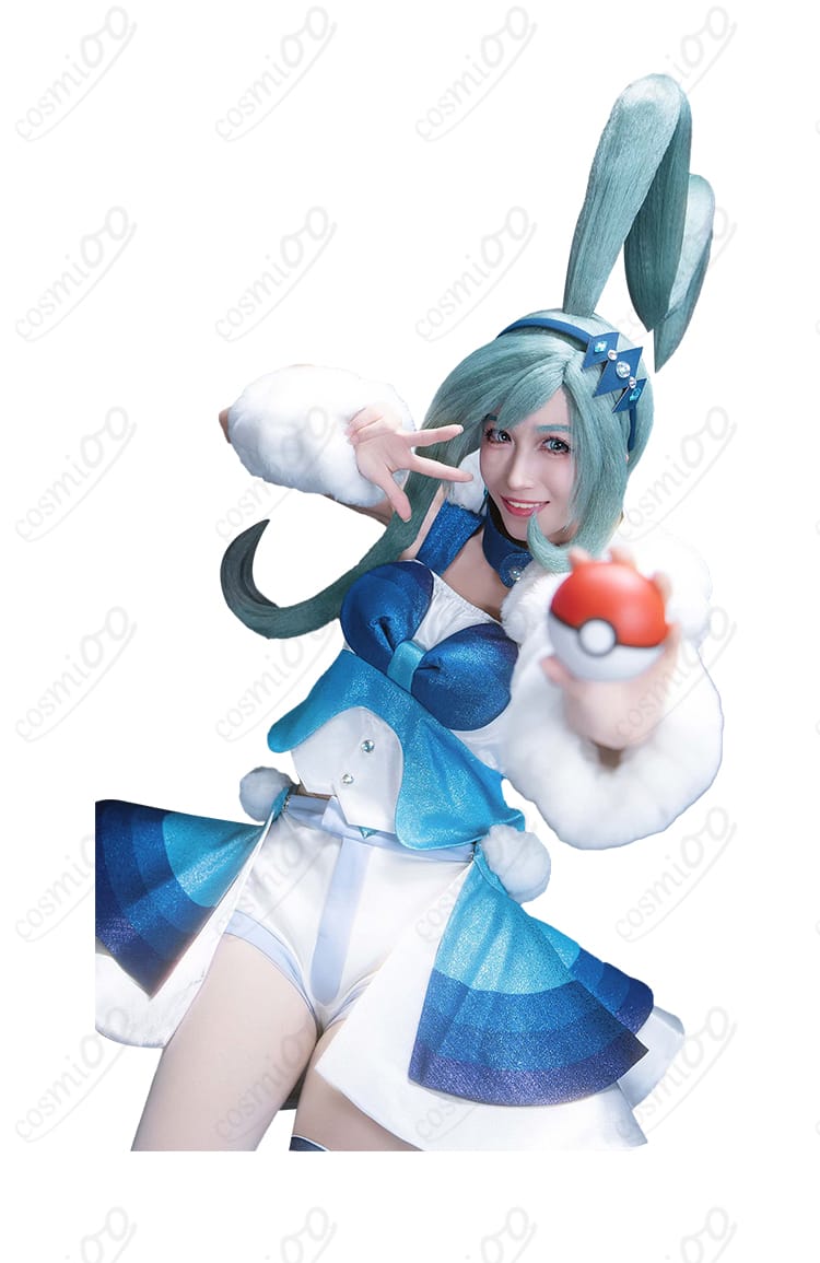 ルチア衣装の着用全身イメージ。ポージング例付き