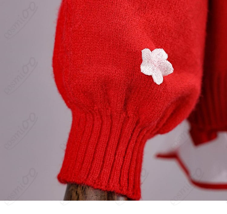 袖口のデザインとカフス装飾のクローズアップ