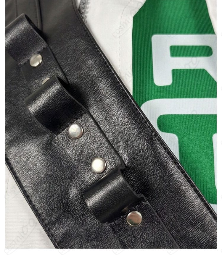 斜めストラップ（ショルダーストラップ）の質感と金具アップ