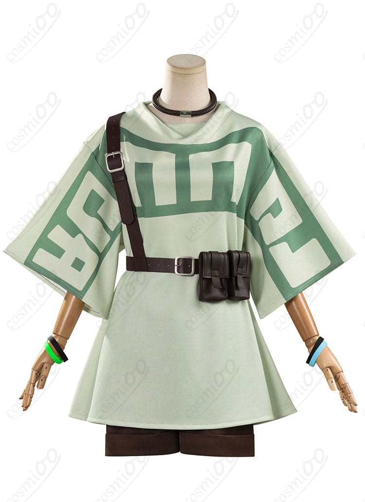 レムリン衣装 トップスとショートパンツの正面全体カット