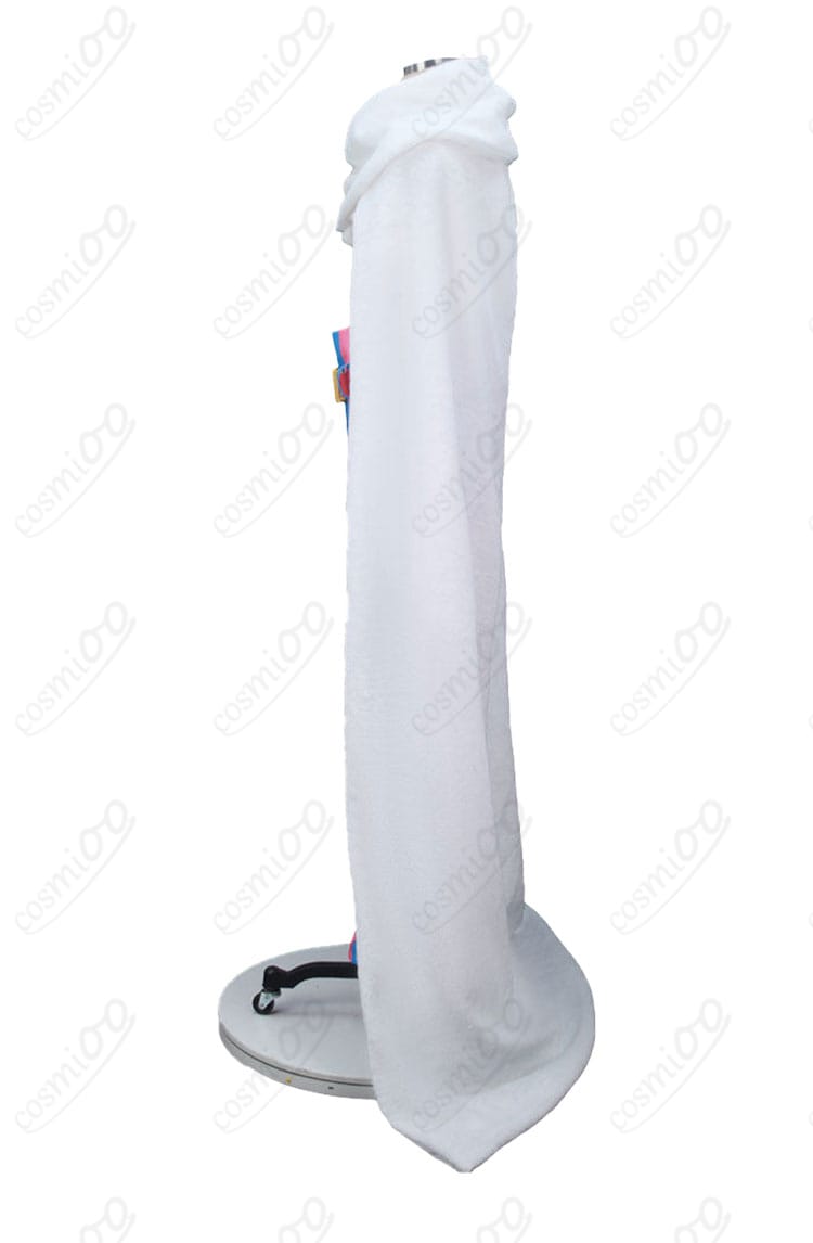 左側マントのファー調縁取りディテール