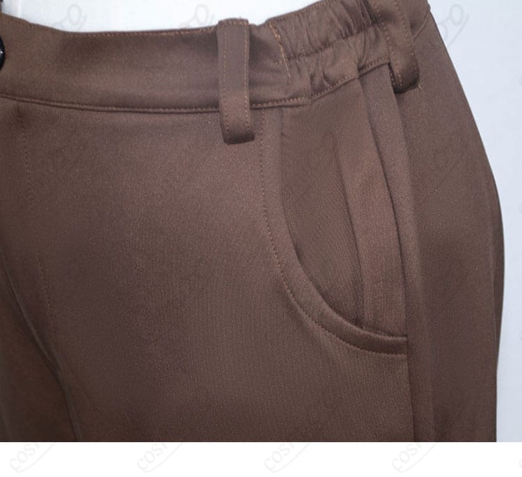 ズボンのポケット装飾とステッチワーク