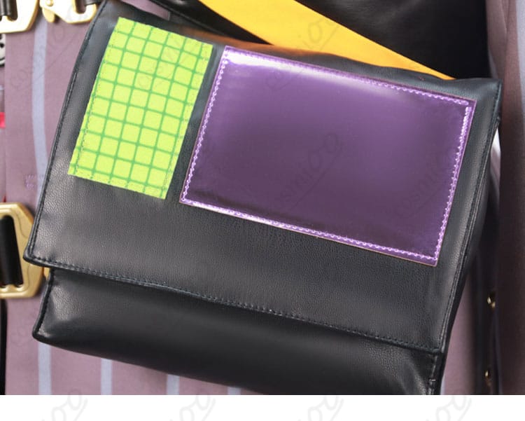 ベッローネ 左腰のウエストポーチ装飾ディテール