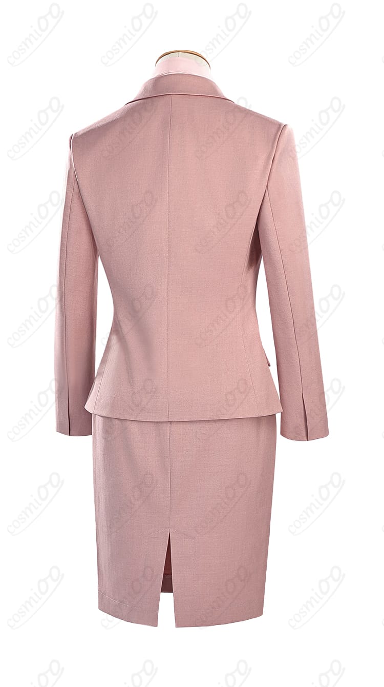 桃瀬成海 ピンクスーツ衣装の背面デザイン