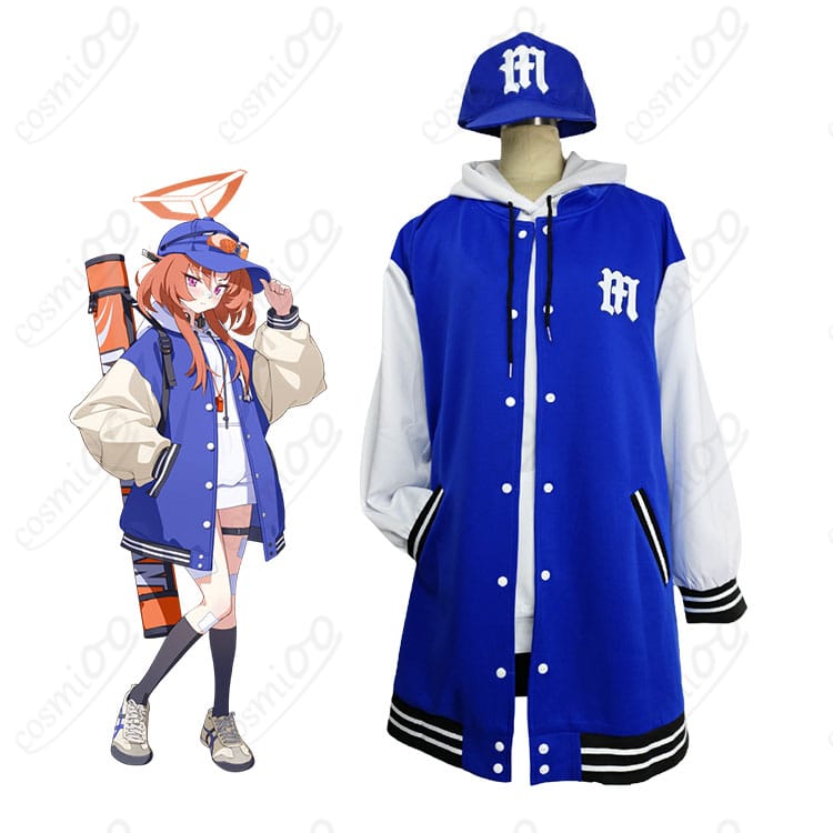 野正レイのコートとパーカーを着用した全身イメージ写真(ブルーアーカイブ コスプレ)