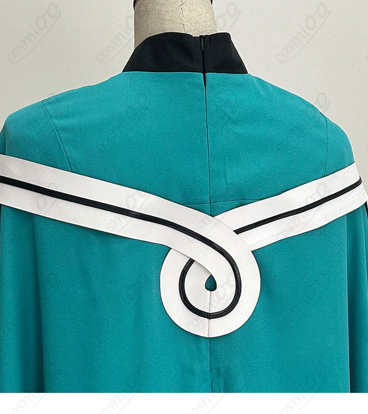 背肩の切り替えとヨークライン、シルエット形成の芯地感