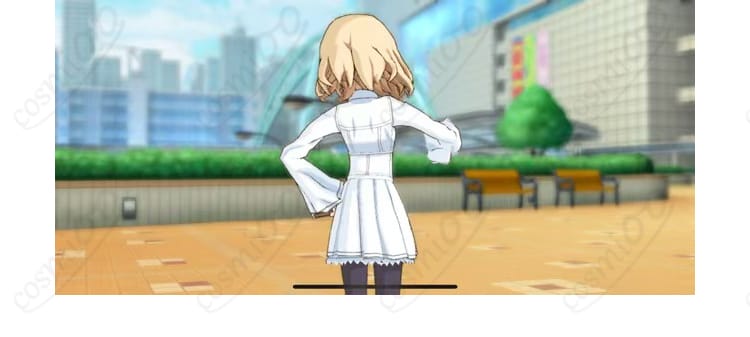 レイヴィニア=バードウェイ コスプレ衣装の背面。はだけにくい設計と着脱しやすい開閉仕様を示す後ろ姿。