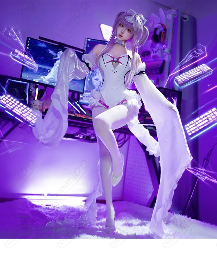 ヘレティック風レオタード衣装の全身コスプレ着用例（ライティング違い）
