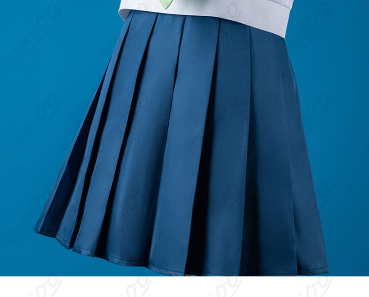 鈴木みゆ 夏制服セーラー服 スカートのプリーツと装飾の接写