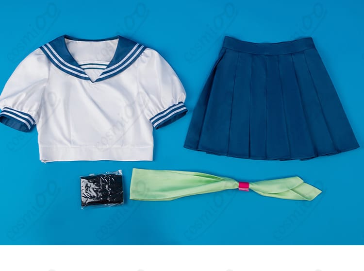 鈴木みゆ 夏制服セーラー服 セット内容(トップス・スカート・スカーフ・靴下)