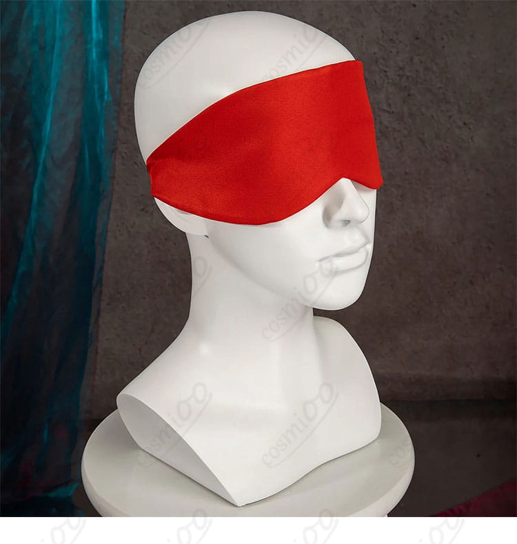付属の眼帯全景と素材感を示すカット