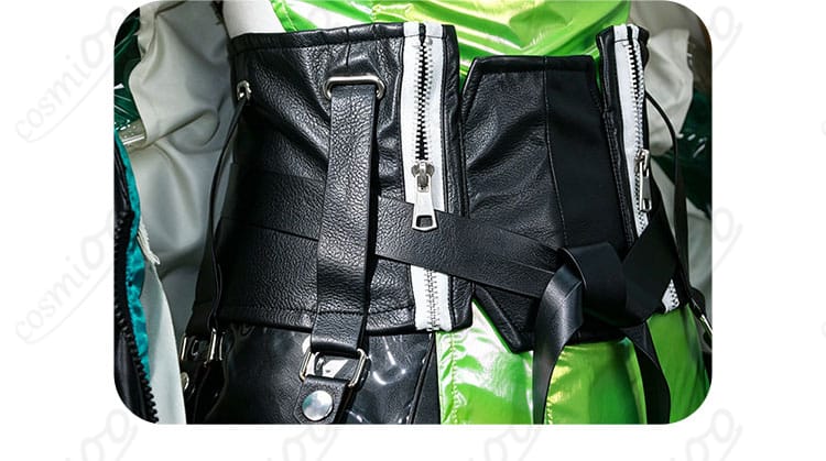 腰封パーツの装飾意匠と質感アップ
