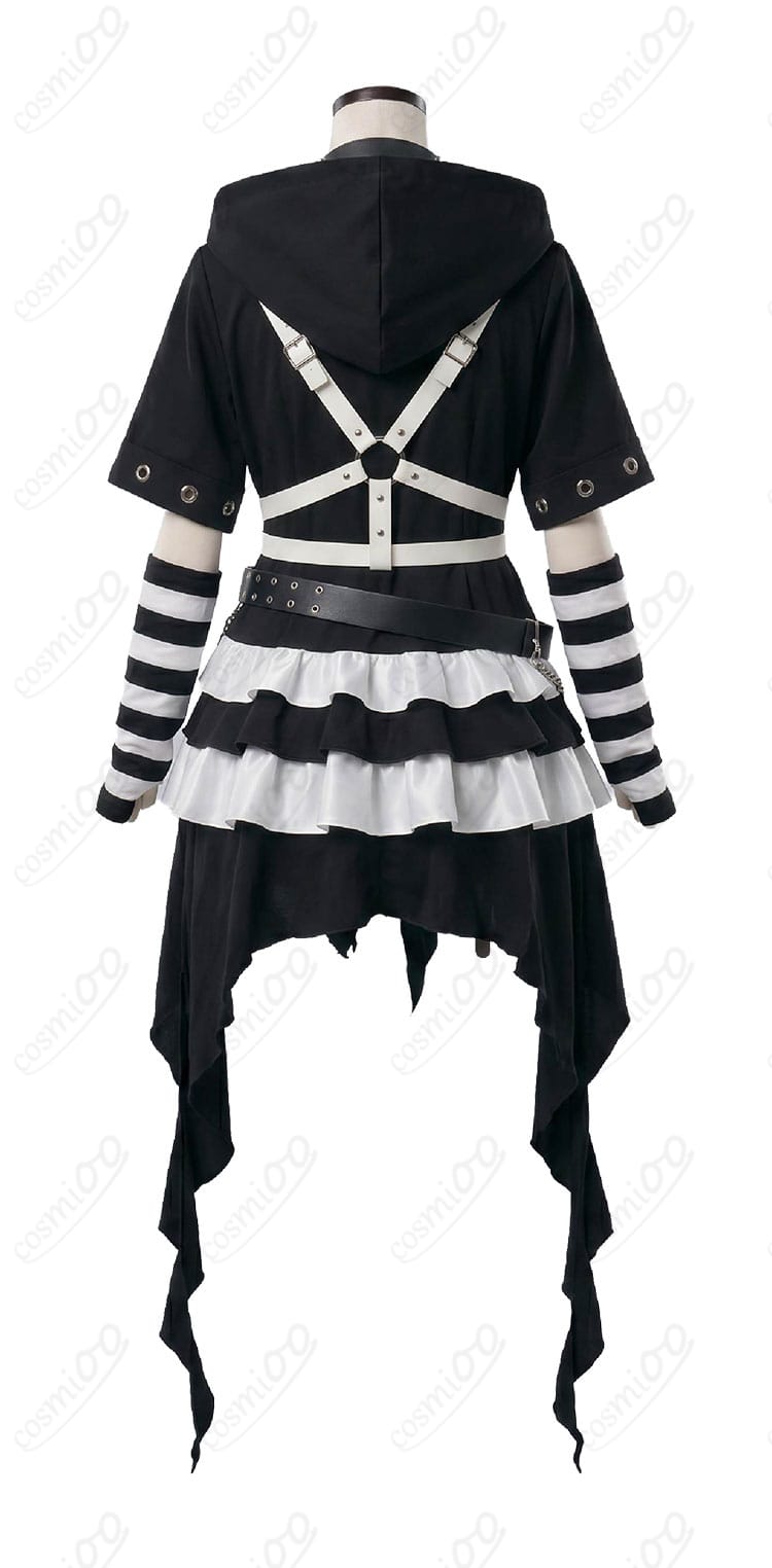 月ノ美兎 囚人服風コスプレ衣装の背面全体カット（フード形状・開閉部）