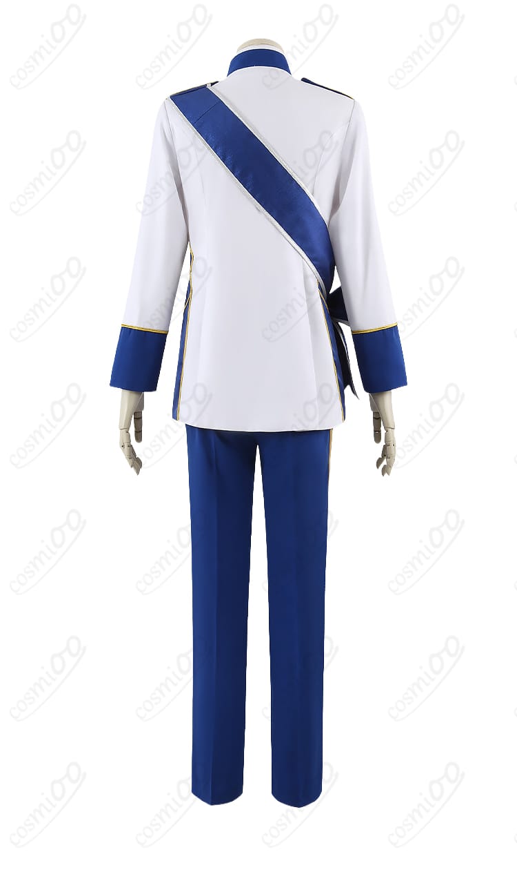 RSA制服 背面ビュー（ジャケットのラインとパンツの落ち感）