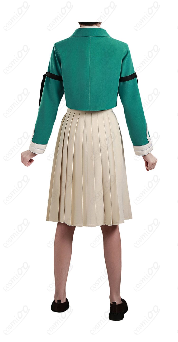 リチェ 制服風コスプレ衣装の背面シルエットと裾ラインの見え方