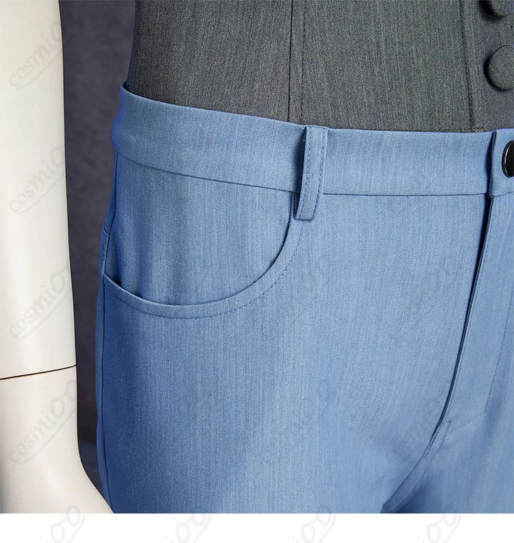 パンツの前面ディテール(タックとポケット)
