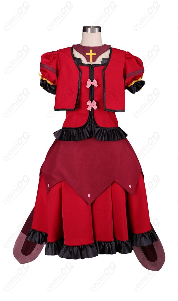 ヴィータ騎士服Ver.コスプレ衣装の正面全体。ジャケット、インナー、スカート、帽子を合わせた姿