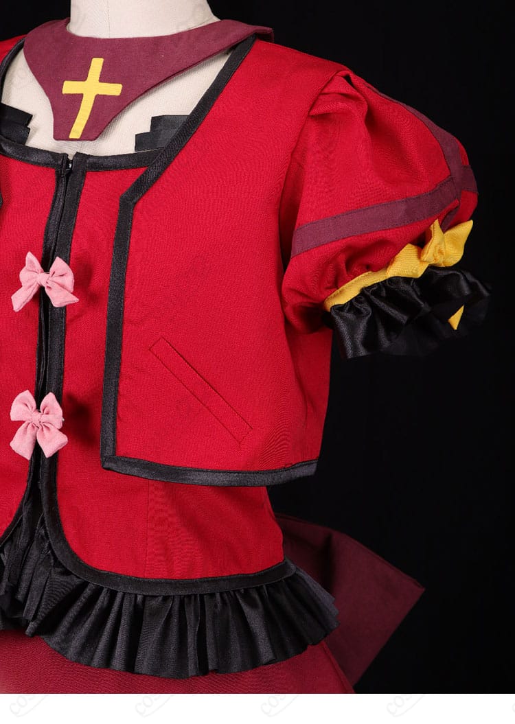 ヴィータ騎士服Ver.の肩から袖にかけての装飾ディテール