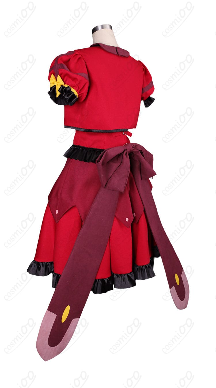 ヴィータ騎士服Ver.コスプレ衣装の背面全体。後ろ腰リボンを含むデザイン