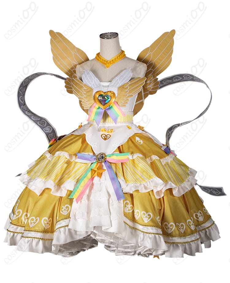 真中らぁら 神ドレスコーデの王冠と羽根を含む衣装正面