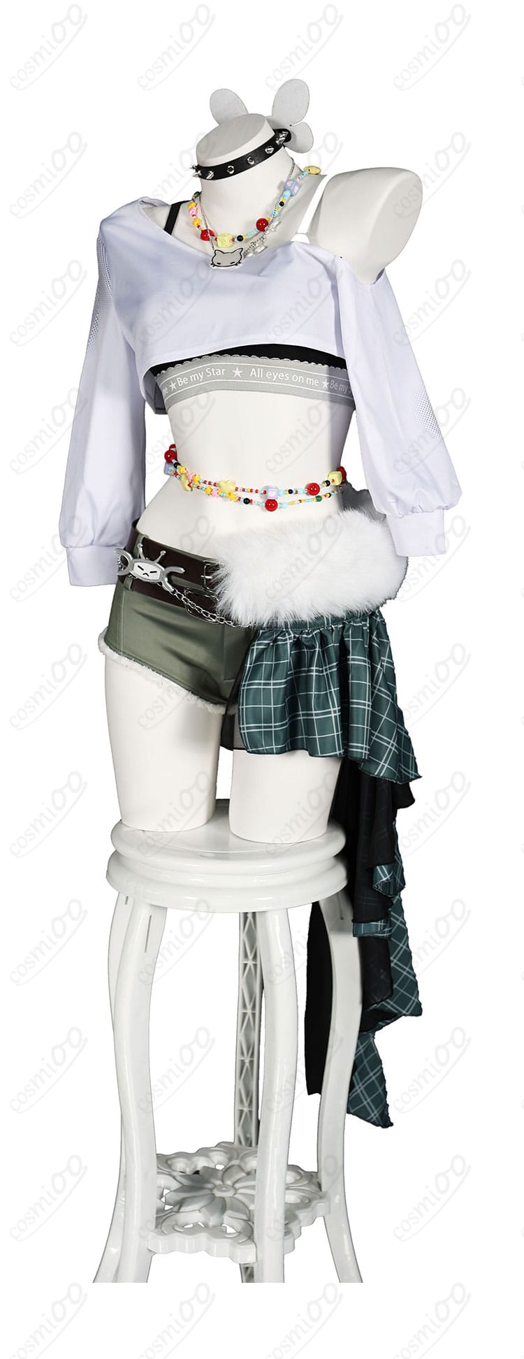 プリバティT.T. STARアイドル衣装のトップスとショートパンツ正面