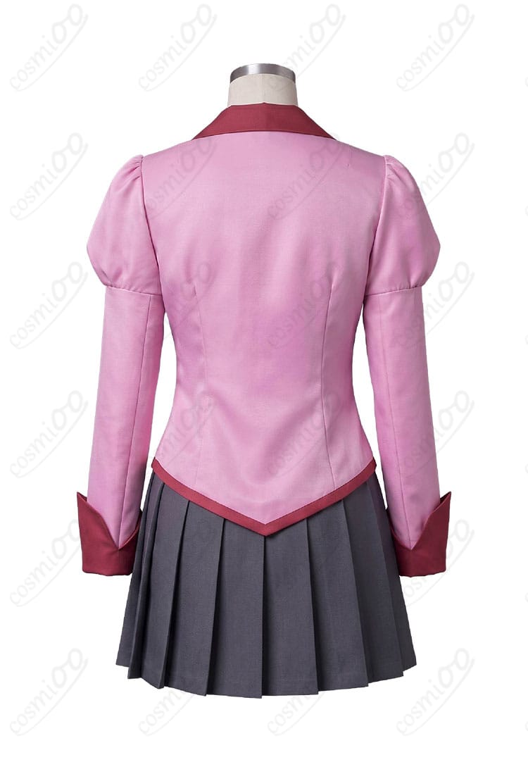 戦場ヶ原ひたぎ制服の背面シルエットとプリーツスカート