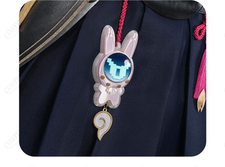 緋英コスプレ衣装に付属する掛け飾りのディテール