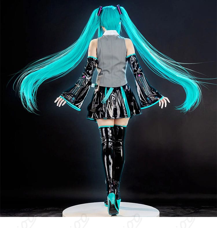 初音ミク V6 パッケージビジュアルVer.衣装の着用イメージ背面