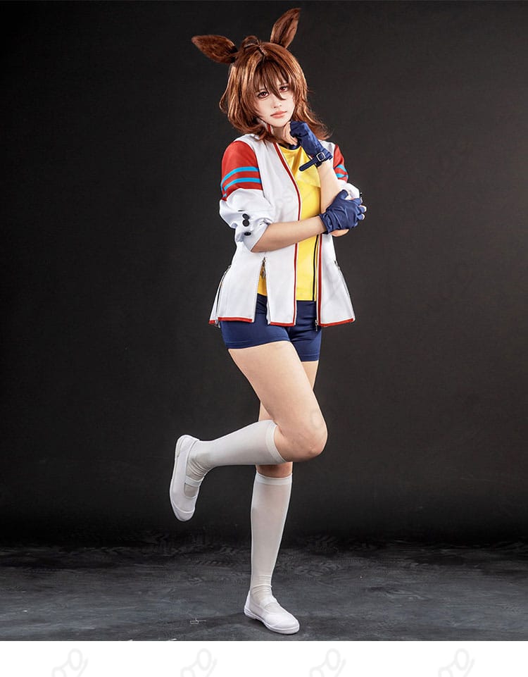 アグネスタキオンのファンデザイン衣装を側面から見たシルエット