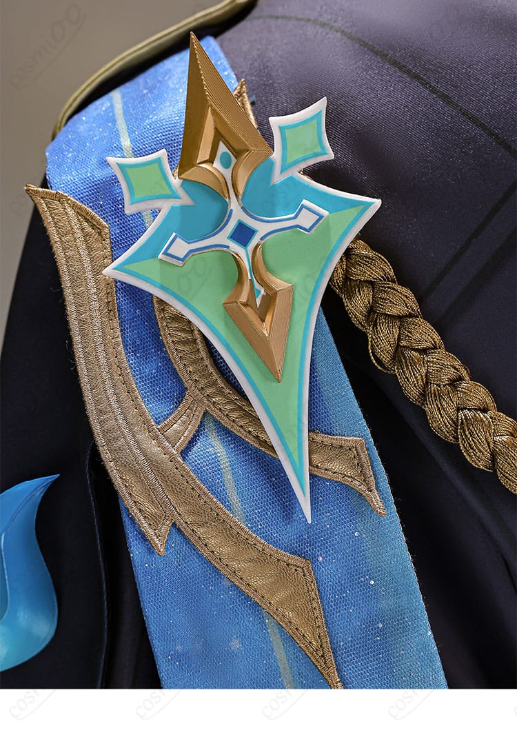 『原神』空の戦闘服における背面肩まわりのデザイン詳細