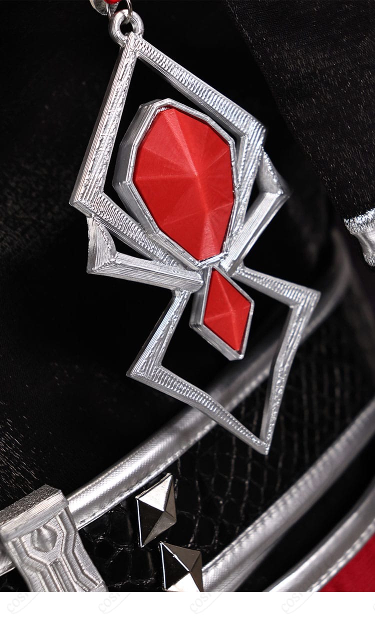 第五人格「騎士」コスプレ衣装の装飾と仕立ての細部