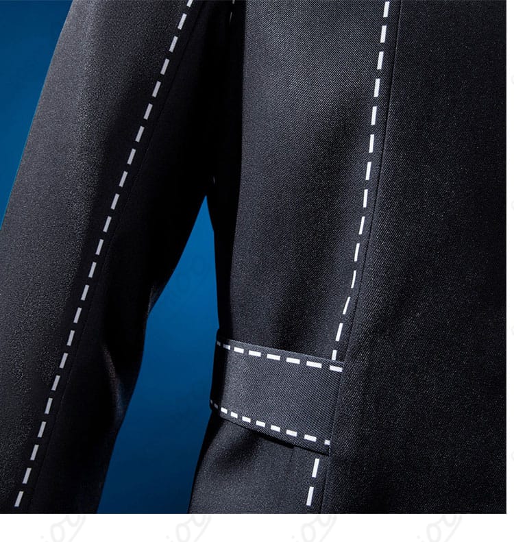 白鐘直斗の探偵風制服における腰回りのディテール