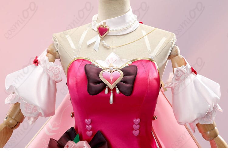 ヒアンシーのドレス衣装の襟元装飾の詳細