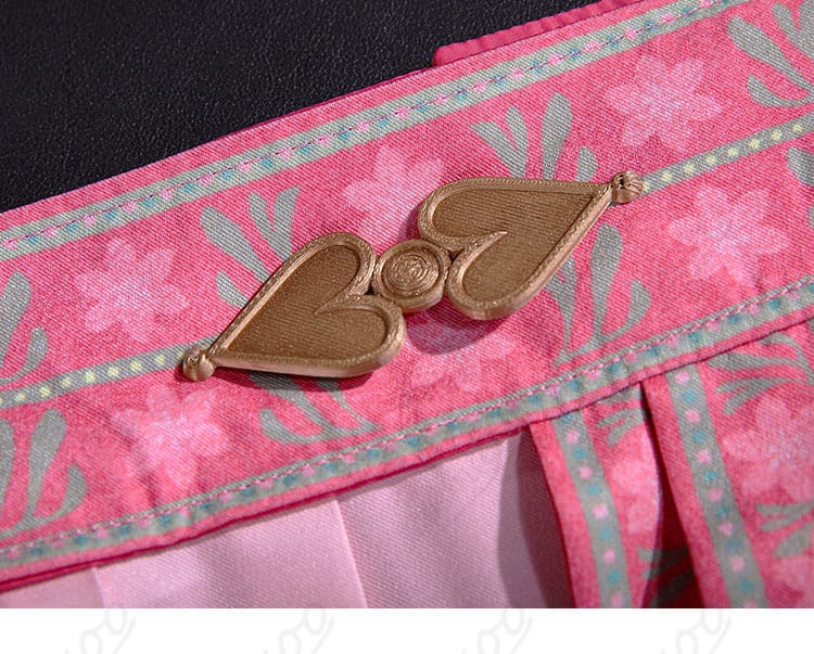 アナ用コスプレ衣装のウエスト部分の装飾