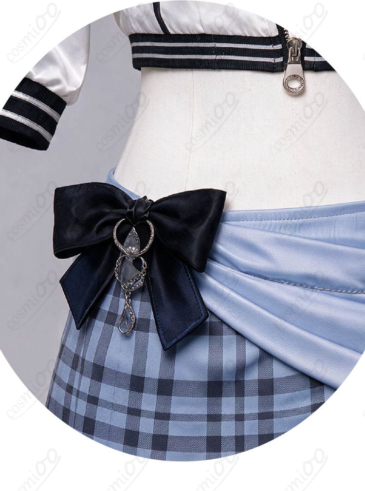 ネリッサの水着コスプレ衣装の腰に付くリボン飾り