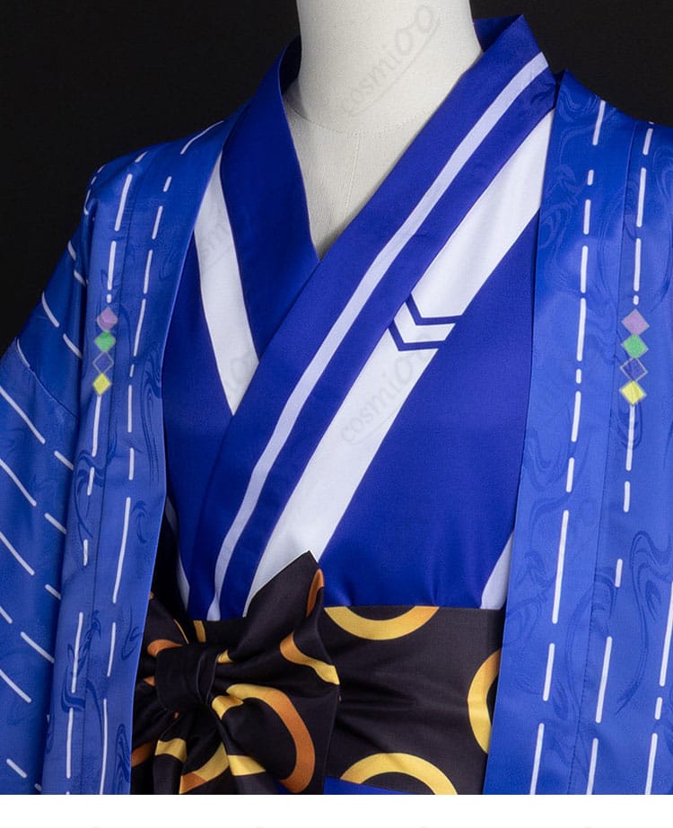 伊波ライの和装コスプレ衣装の襟元にある装飾の詳細