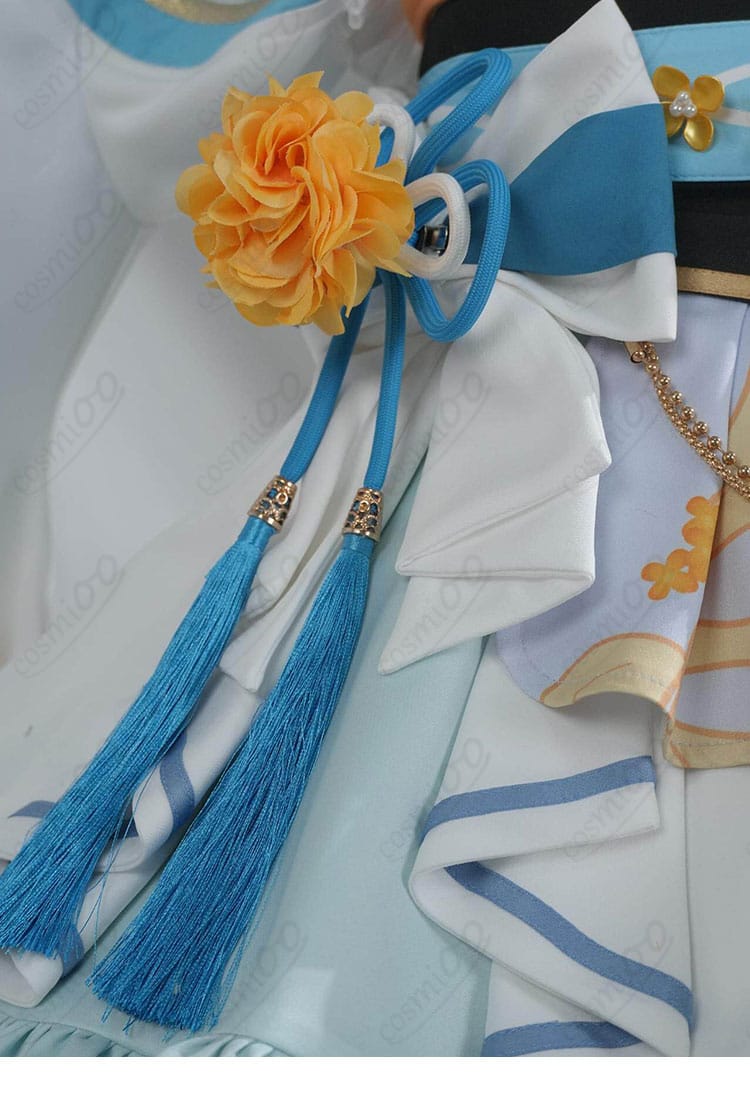 白上フブキのコスプレ衣装を彩るリボンと花飾りの詳細
