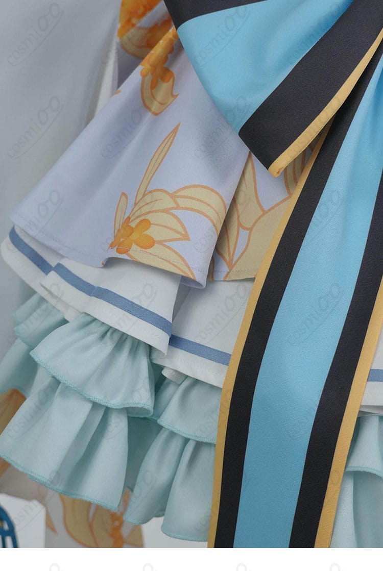 白上フブキのコスプレ衣装にあるスカートの重なり