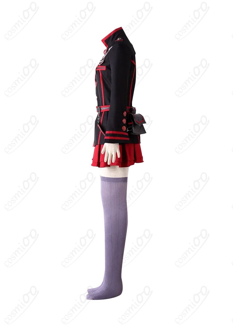 リナリー・リーのコスプレ衣装左側画像。コスプレ衣装の特徴的なデザインがわかるショット。