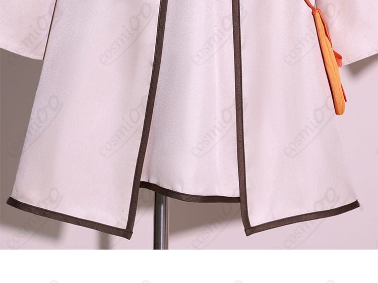 アーニャ・フォージャーのコスプレ衣装、衣裾部分のデザイン詳細。アクセントとなるディテール。