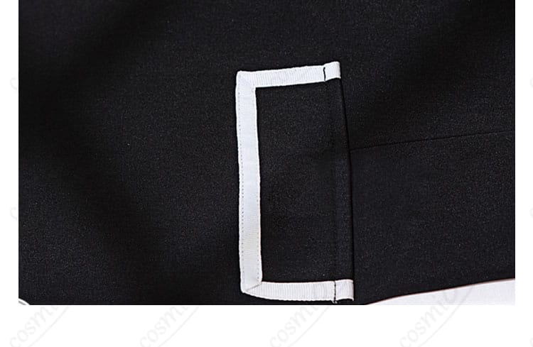 富樫勇太のコスプレ衣装に施されたポケットの詳細。高品質な仕上がりと実用的なデザイン。