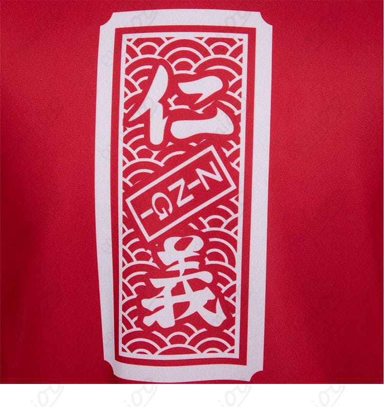 井芹仁菜のライブ衣装に施された「仁義」図案の装飾。アニメ再現度が高い。