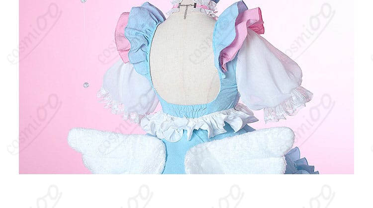 衣服の背面装飾の詳細。背面のディテールも美しく、後ろ姿も完璧なコスプレ衣装。