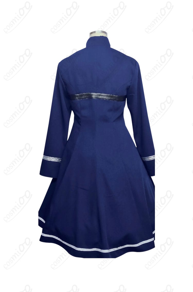 小鳥遊ホシノの軍服コスプレ衣装背面。背面のデザインとディテールがキャラクターを忠実に表現。