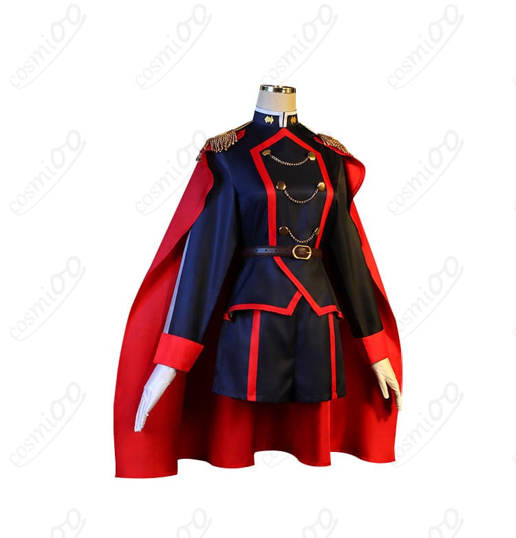 山城恋 コスプレ衣装の右側から見た画像。服のラインと装飾の美しさが際立っています。